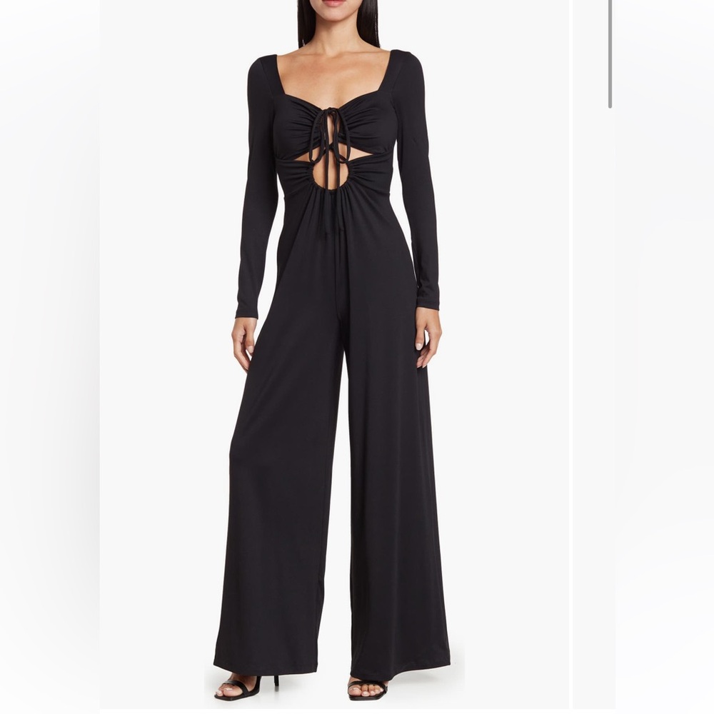 S usana Monaco cross cross long sleeve jumpsuit with front ties. Worn once.